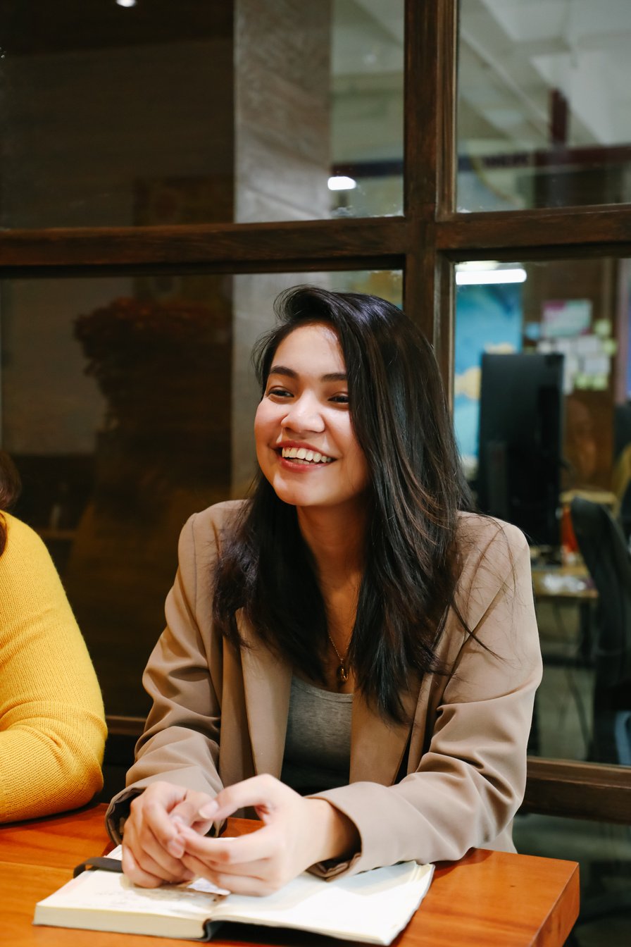 Women collaborating in the office